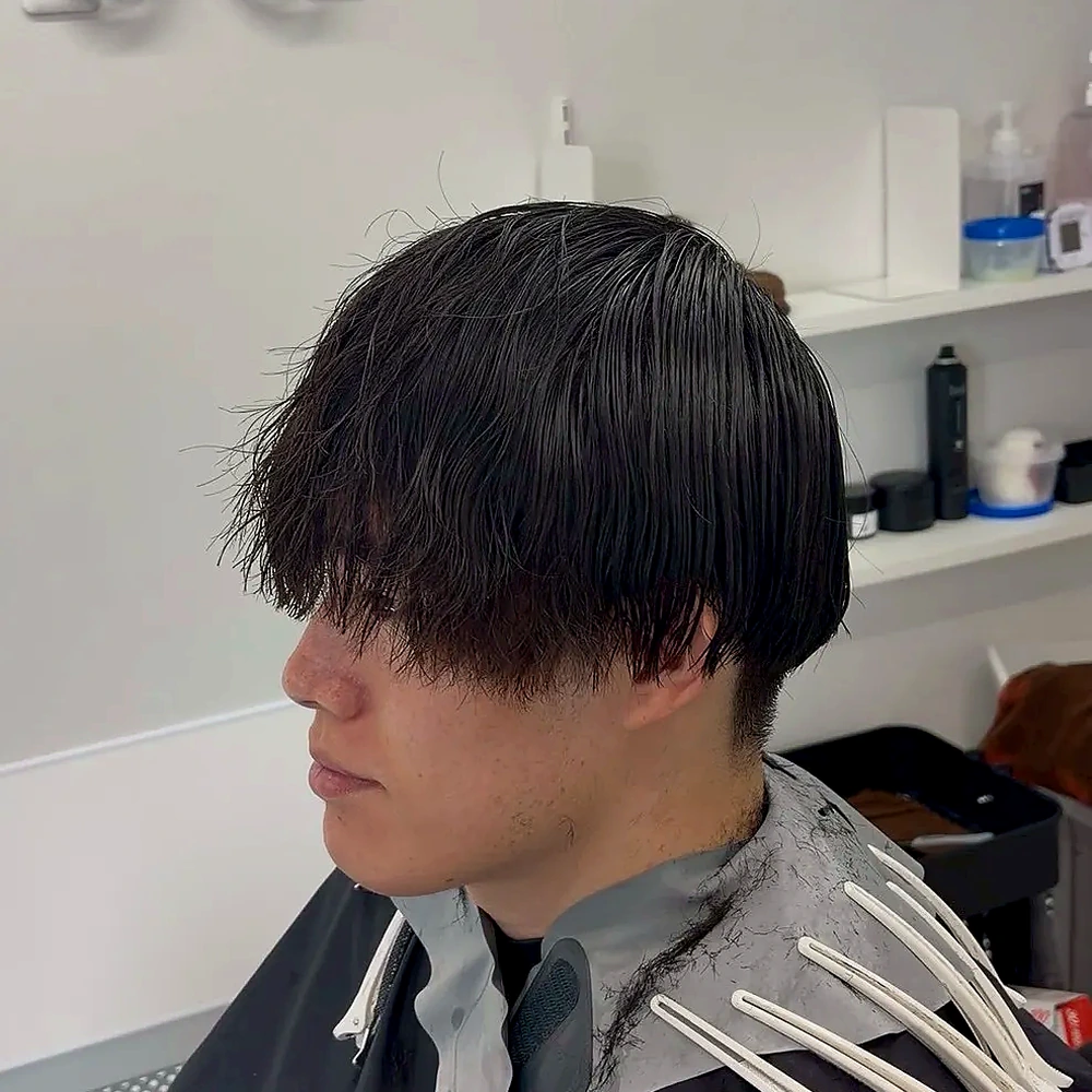 波巻きパーマ施術前のビフォー写真