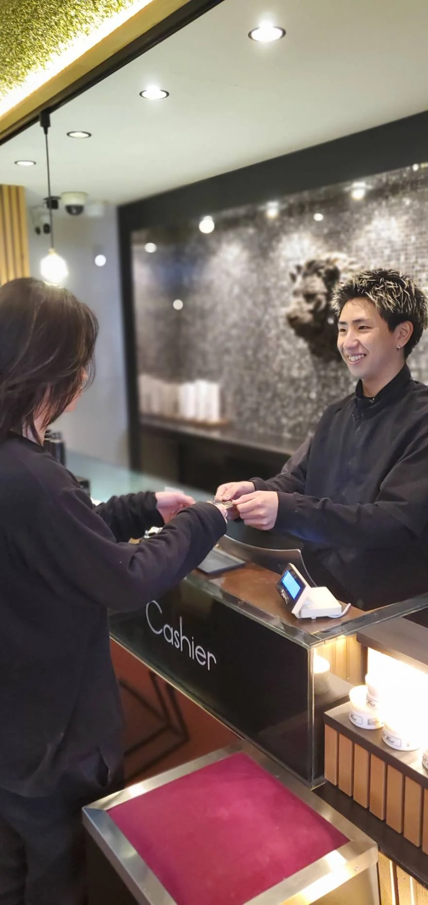 紹介カードをきっかけにmen’s joyをご紹介いただくイメージ